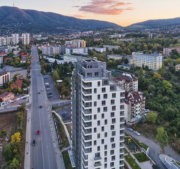 24.Gtower1
